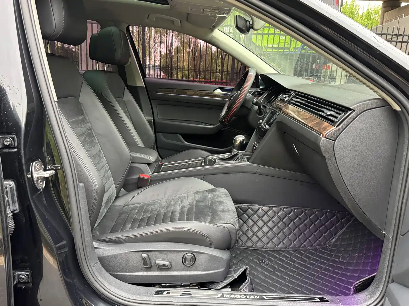 Volkswagen Magotan 2017 330TSI DSG Luxury фото 10