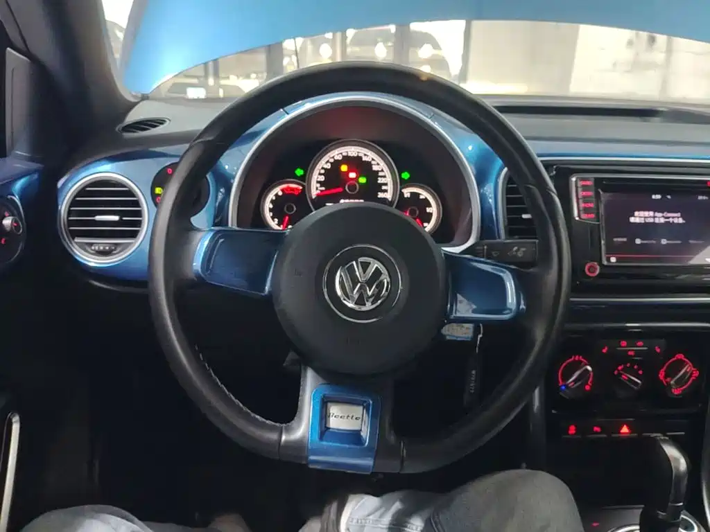 Volkswagen Beetle 2019 2018 180TSI Trend Joy Edition