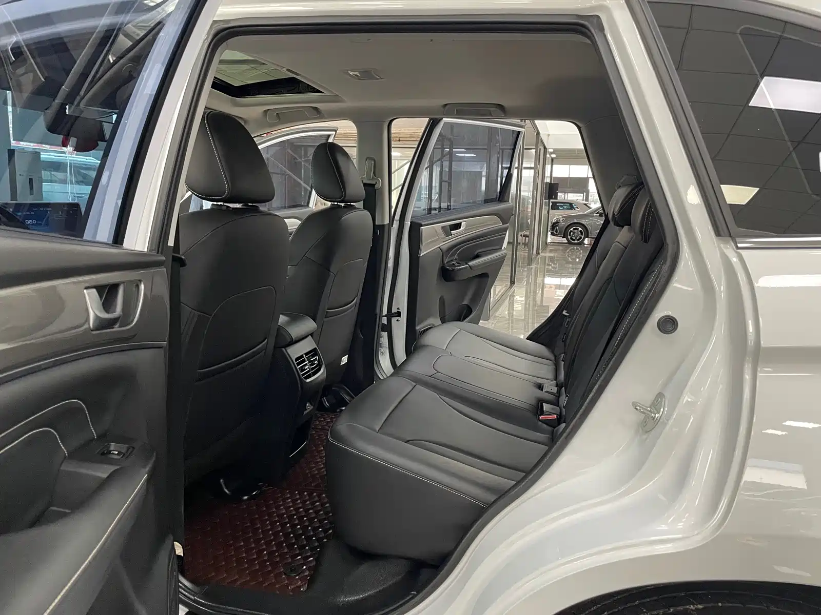 Фото 6 - Haval M6