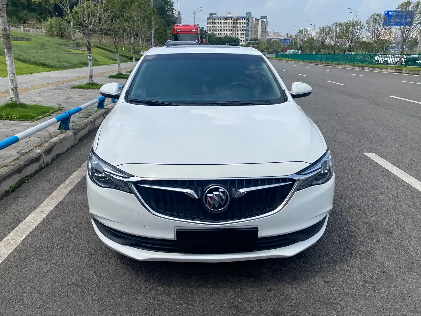 Buick Excelle 2019 15T DCT Connected Elite (China V) фото 2