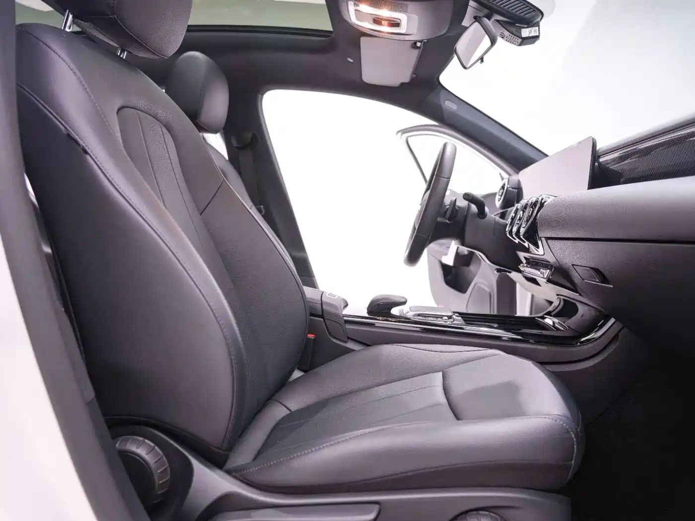 Mercedes-Benz A-Class 2022 Facelift A 200 L Sport Sedan Dynamic фото 25