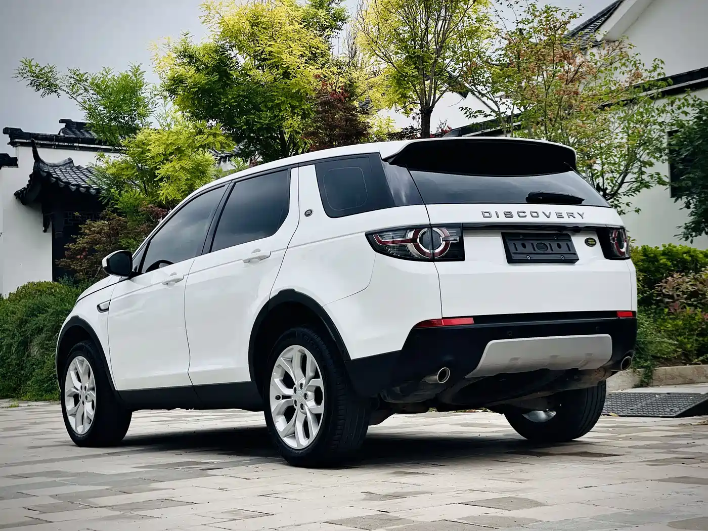 Land Rover Discovery Sport 2019 240PS HSE Edition China VI фото 4