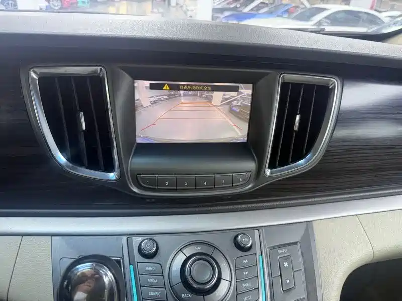 Buick GL8 2011 3.0L XT Luxury Business Flagship фото 6