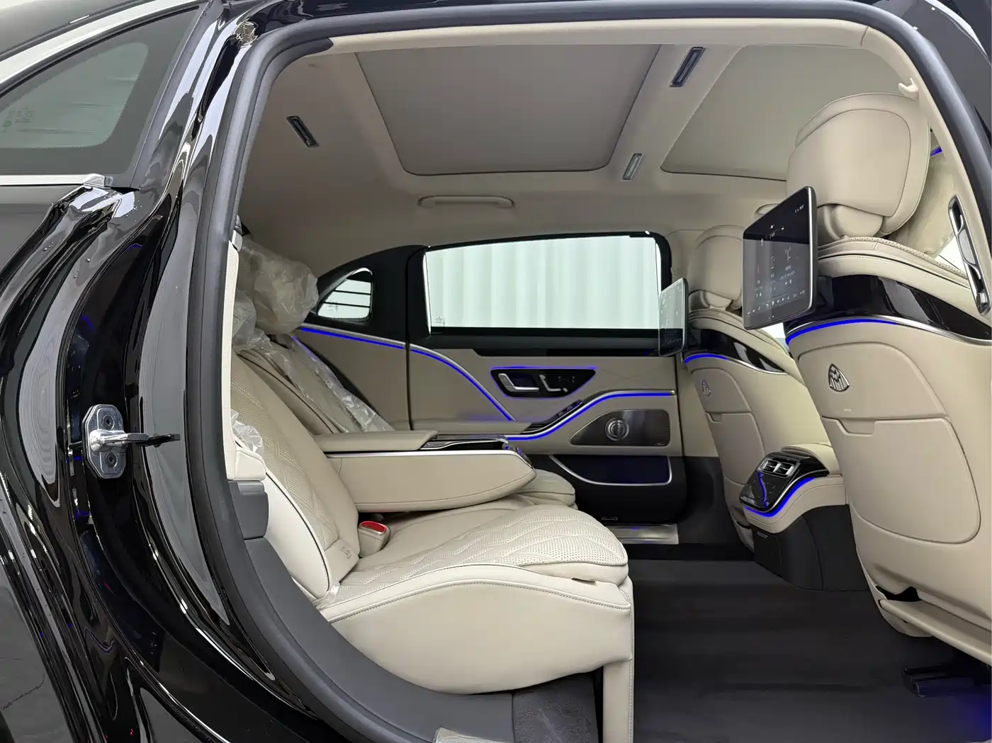 Mercedes-Benz Maybach S-Class 2026 S 480 4MATIC фото 10