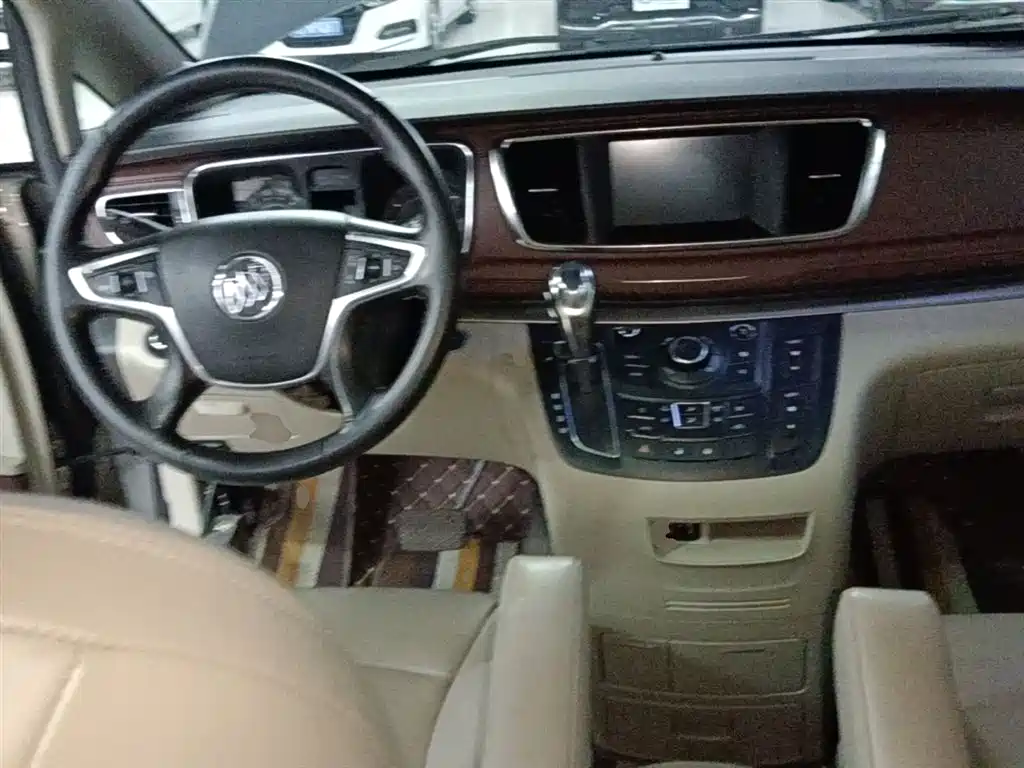 Buick GL8 2017 25S Luxury China V фото 10