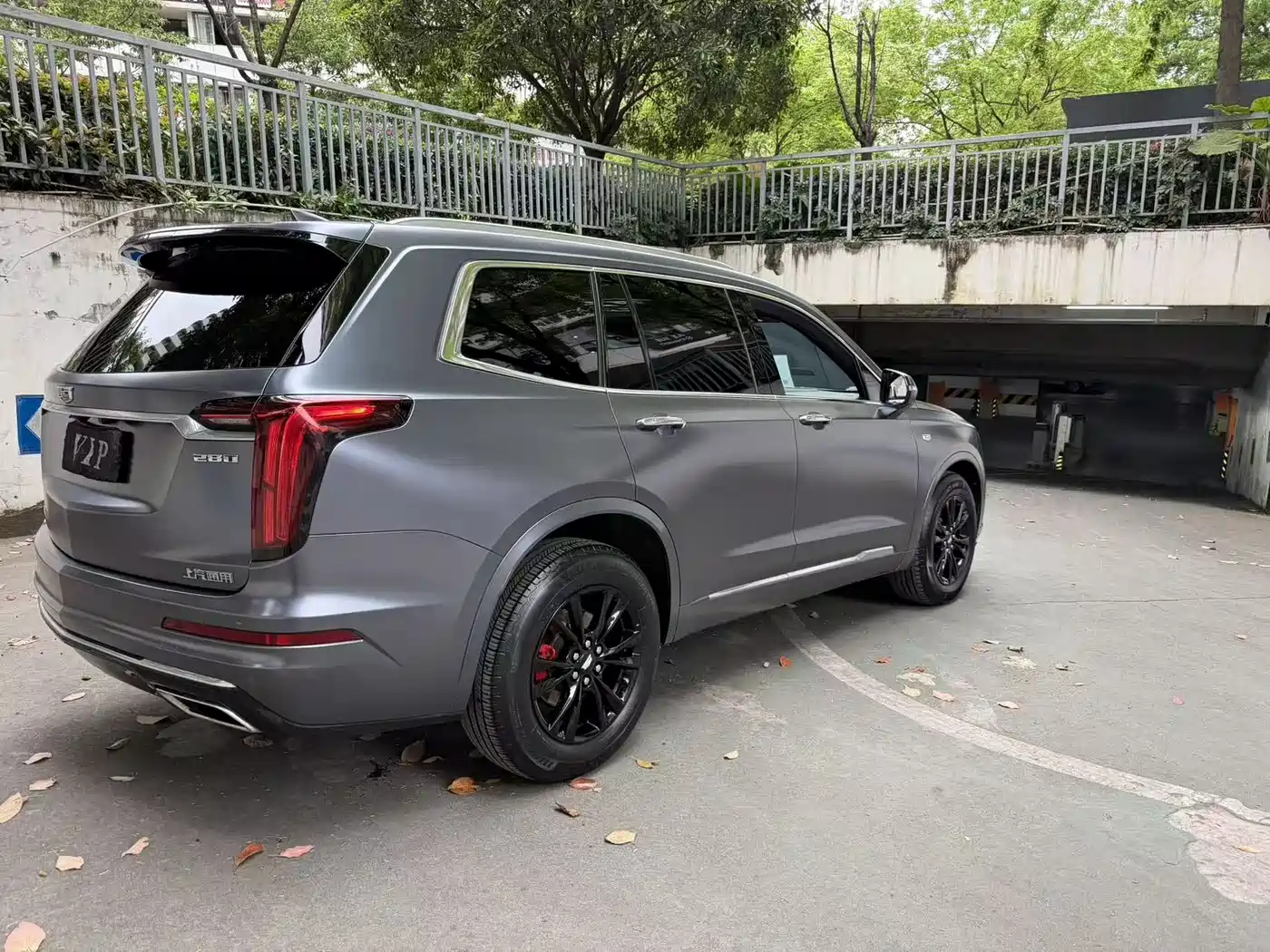 CADILLAC XT6
