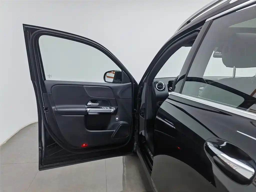 Mercedes-Benz GLB 2022 GLB 220 Dynamic фото 8
