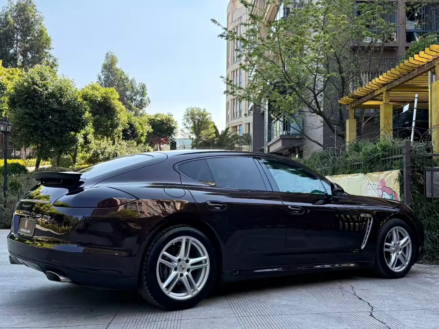 Porsche Panamera 2013 Panamera 4 Platinum Edition 3.6L фото 37