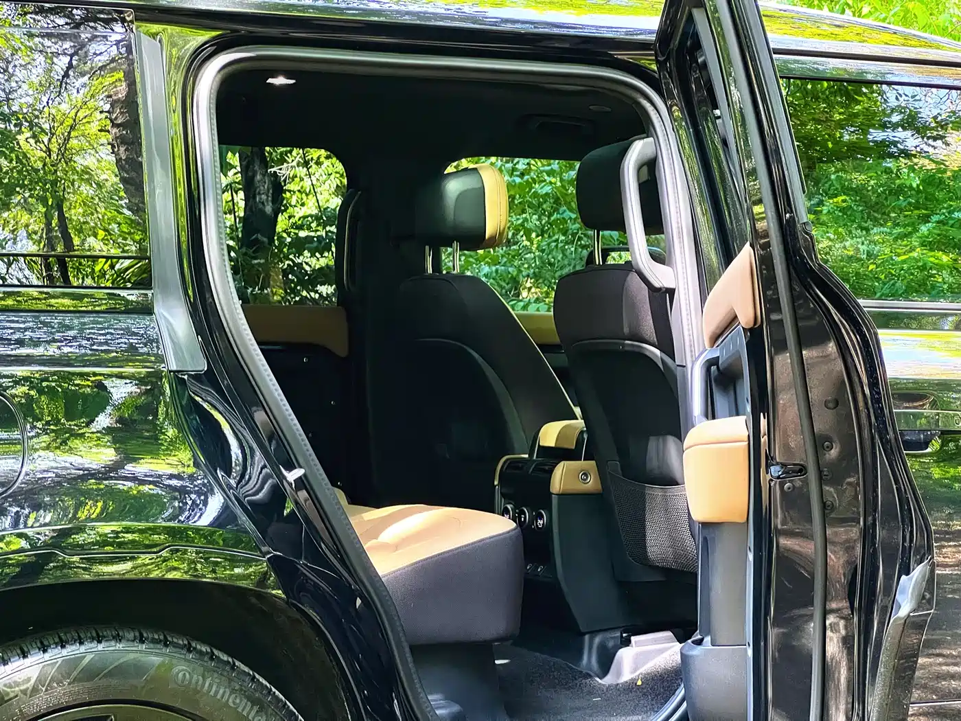 Land Rover Defender 2025 110 3.0T P400 -Dynamic HSE фото 31