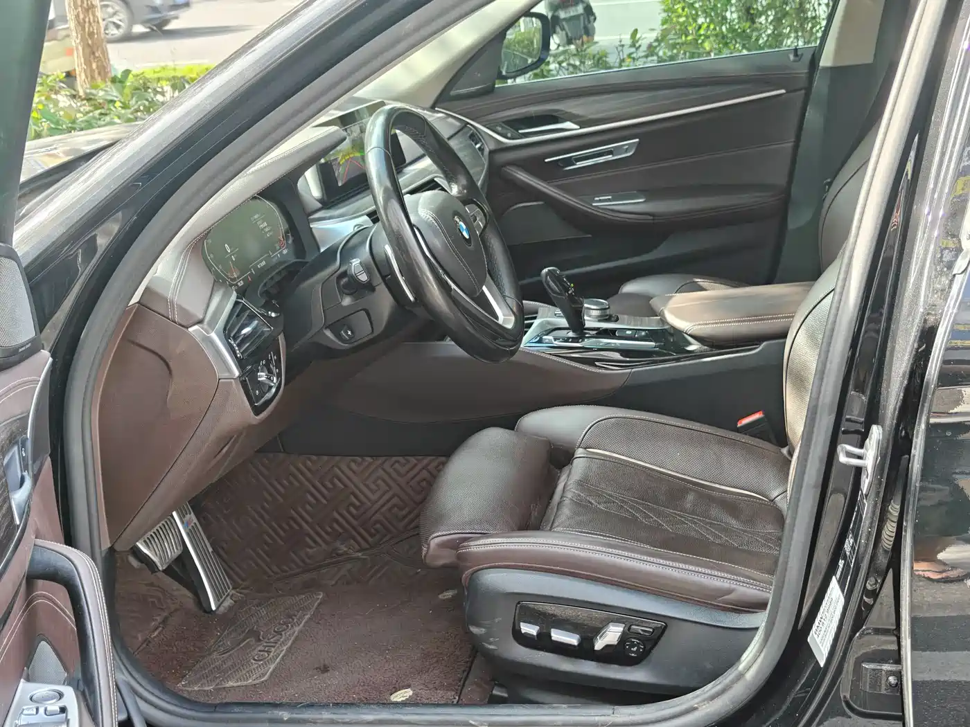 BMW 5 Series 2020 530Li Premium Luxury Package фото 7