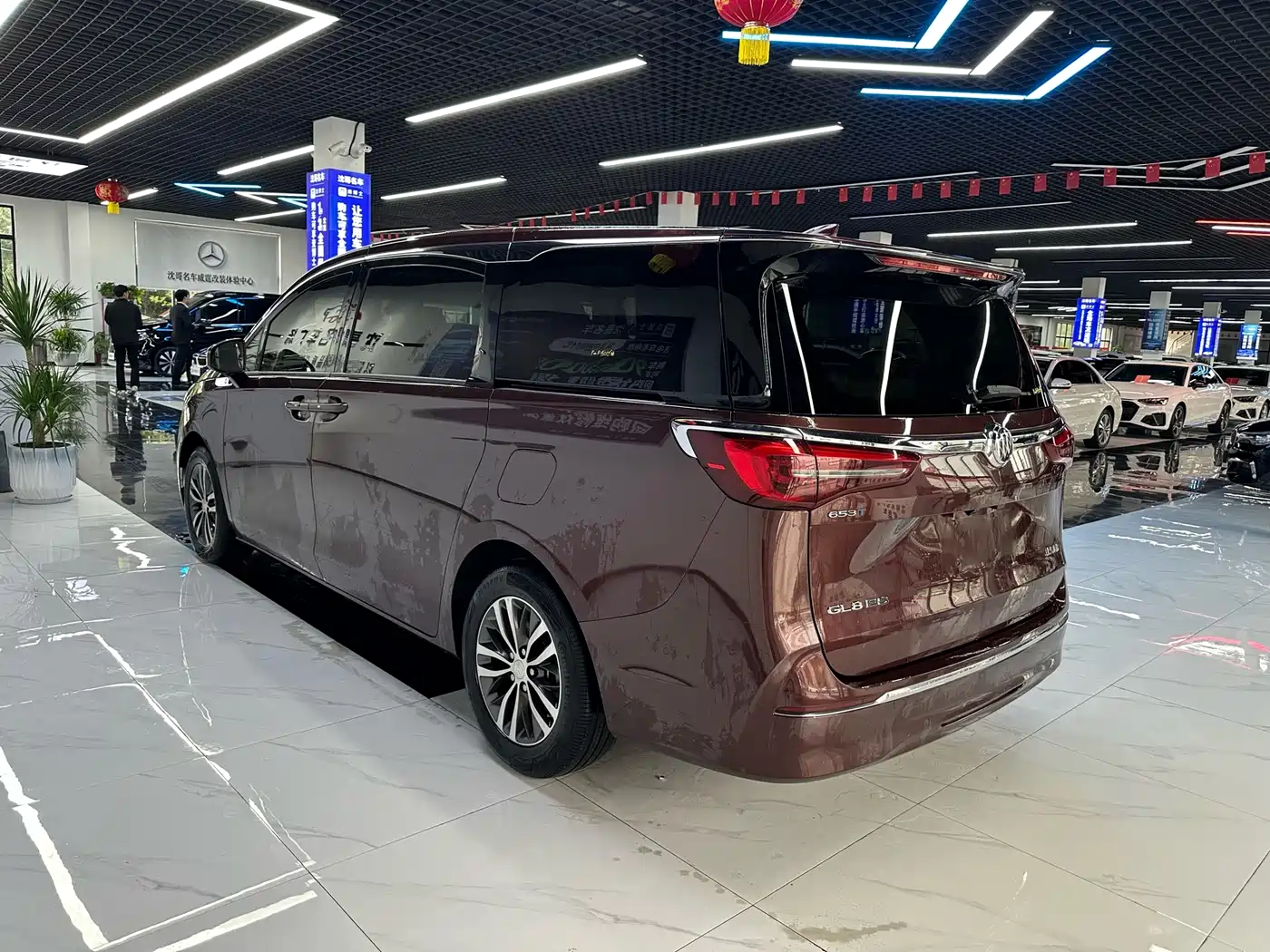 Buick GL8 2022 ES Landmark 653T Premium фото 6