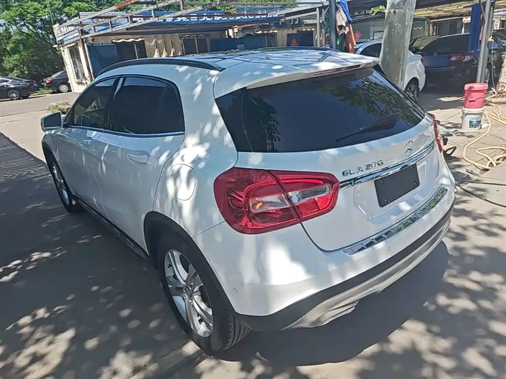 Mercedes-Benz GLA 2016 GLA 200 Dynamic фото 5