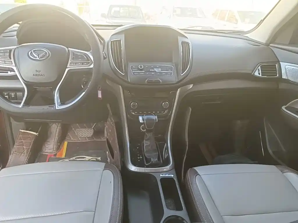 BAIC Huansu S5 2017 2017 1.3T CVT Luxury