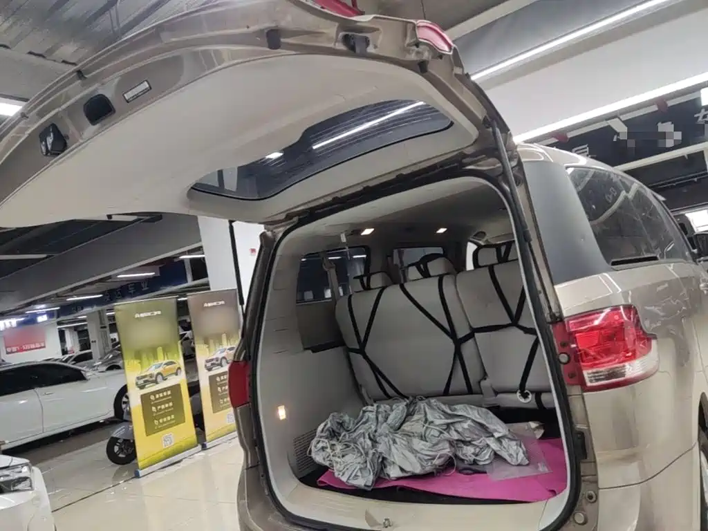 SAIC Maxus Maxus G10 2015 2014 Model Year 2.0T Auto Elite