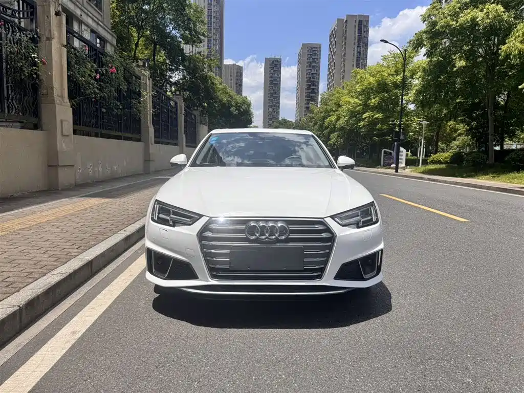 Audi A4L 2019 40 TFSI Fashion (China V) фото 2