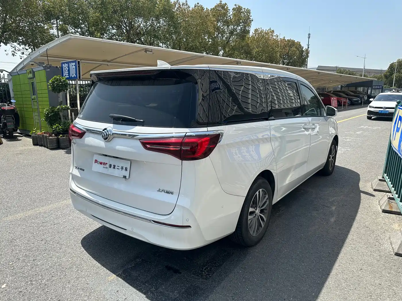 Buick GL8 2021 ES Landlord 653T Premium фото 14