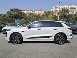 Фото 14 - Audi Q6L e-tron