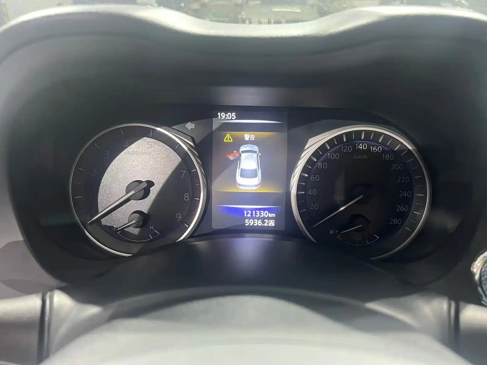 Photo 9 - Infiniti Q50