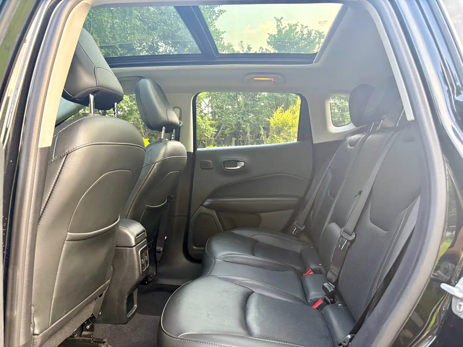 Photo 14 - Jeep Compass
