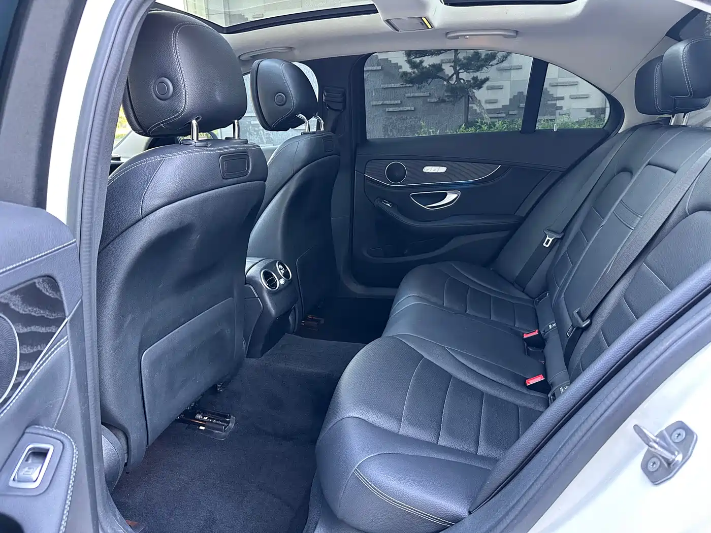 Mercedes-Benz C-Class 2017 C 200 L Sport фото 8