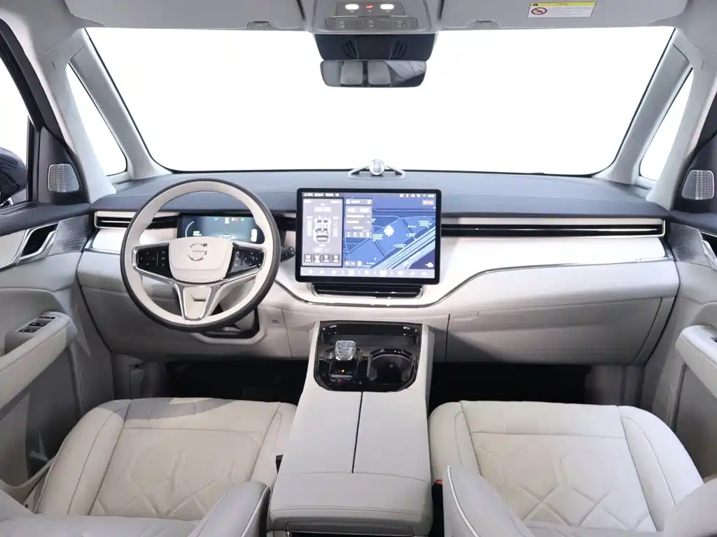 Volvo EM90 2026 2025 Ultra Six-Seater