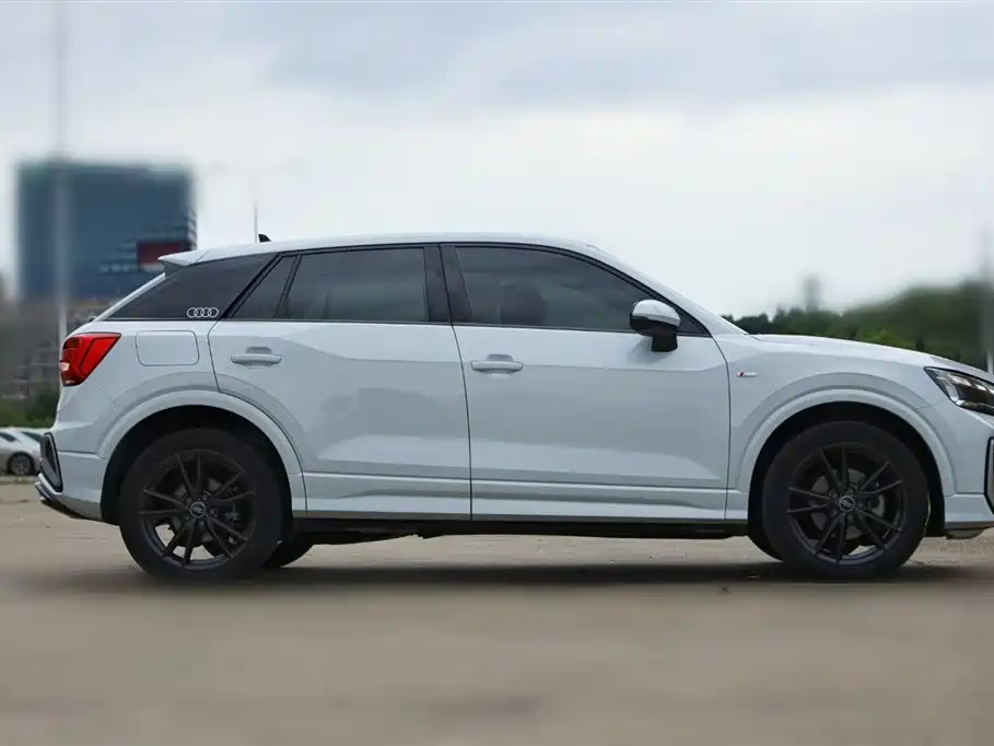 Audi Q2L 2022 35 TFSI Fashion Elegance фото 4
