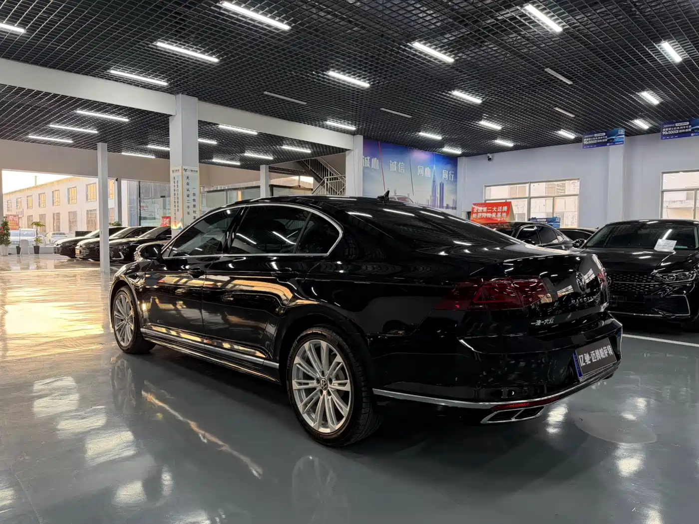 Volkswagen Magotan 2024 2 Million Units Public Sharing Edition 330TSI DSG Luxury фото 7