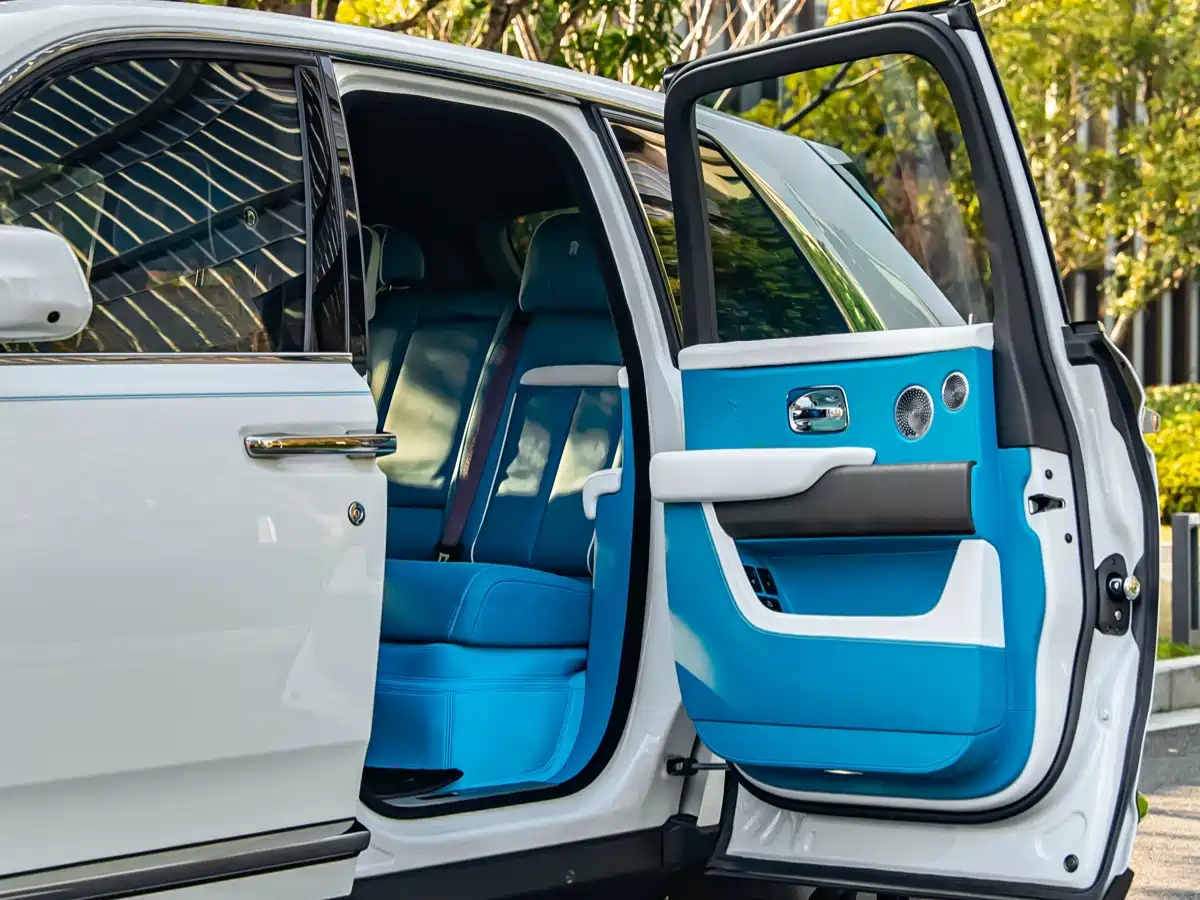 ROLLS-ROYCE CULLINAN