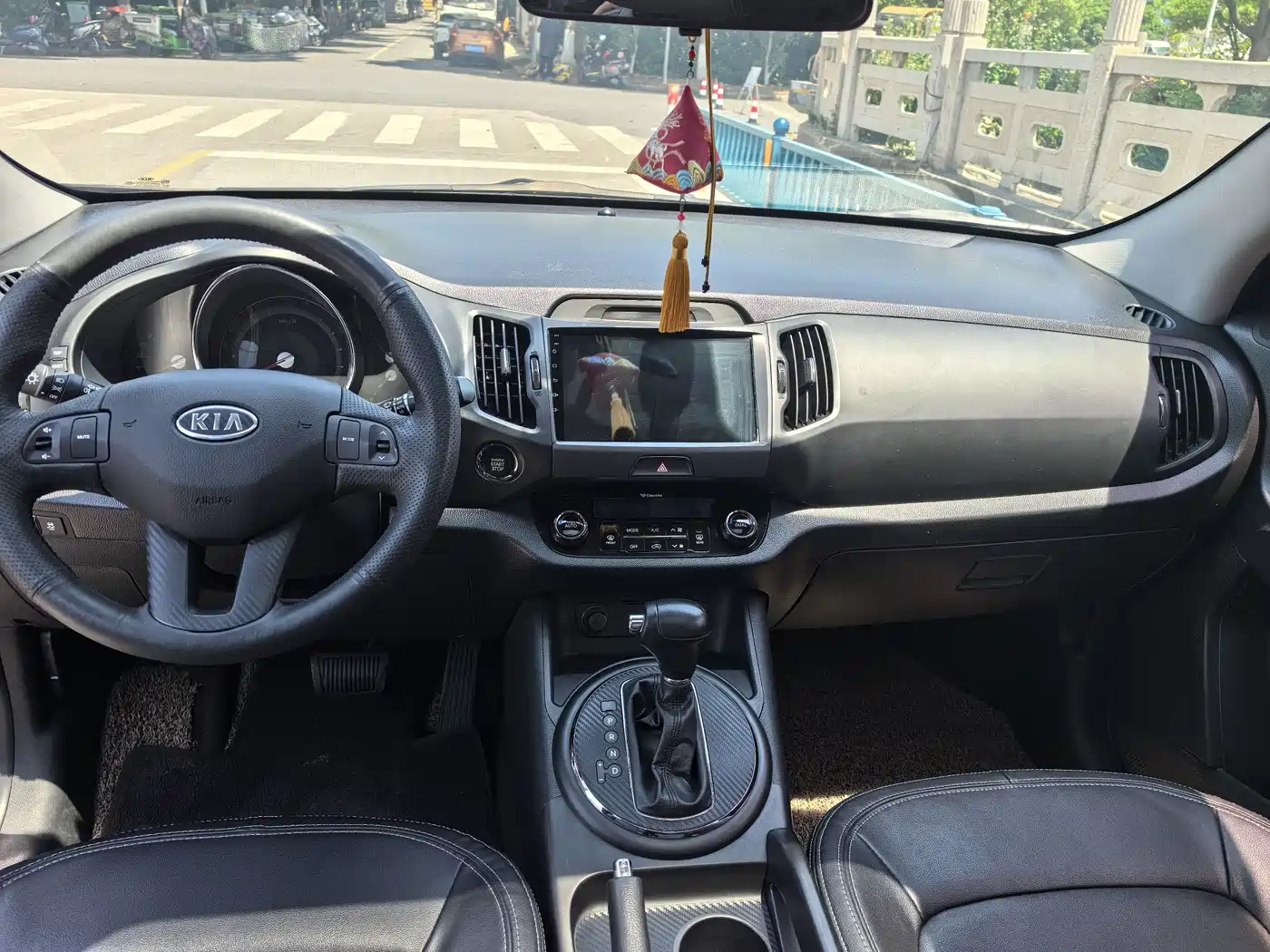 Kia Sportage 2012 2.0L Automatic 2WD GLS фото 4