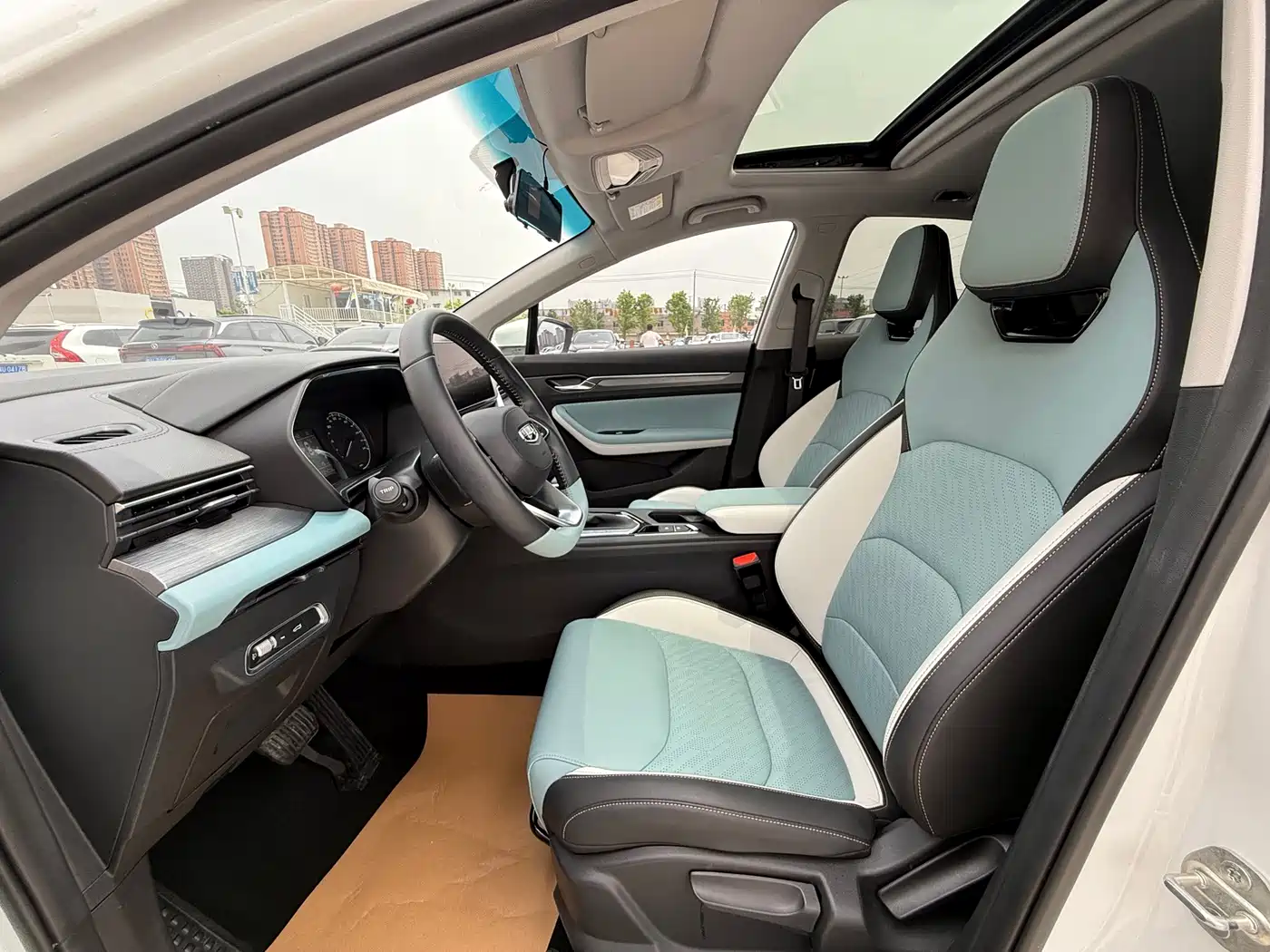 Geely Emgrand S 2023 2022 1.4T CVT Crossover Player