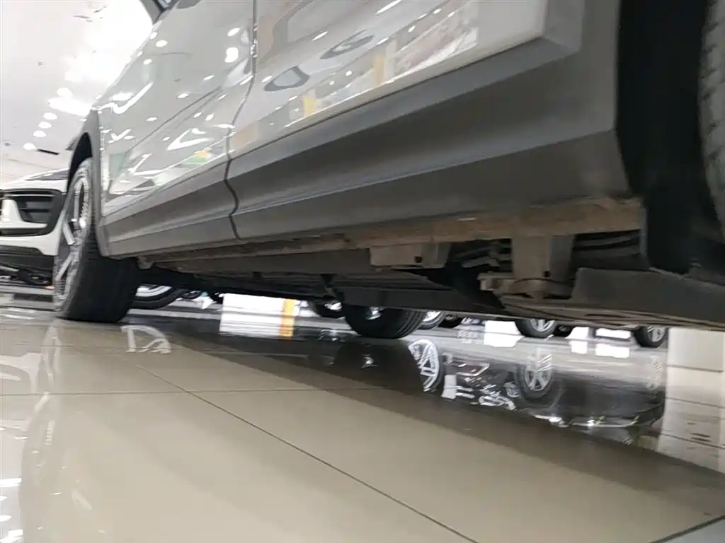 Lynk & Co 06 EM-P 2022 PHEV 84KM Range Pro фото 22