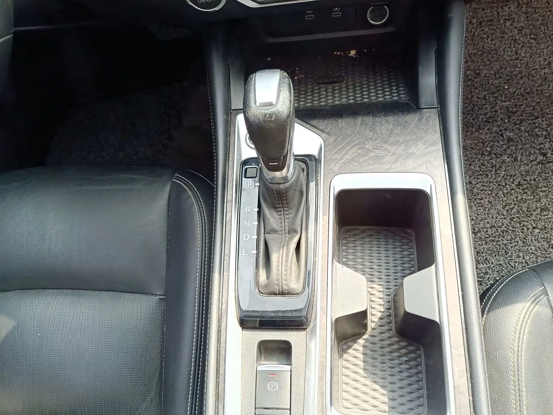 Photo 11 - Nissan Teana