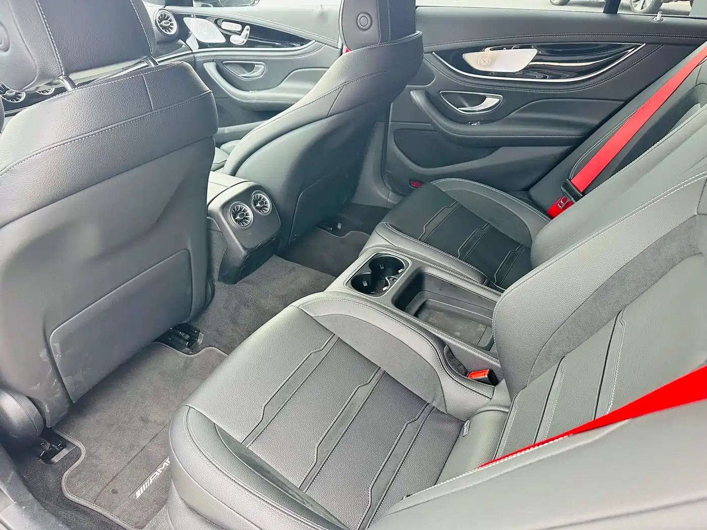 Mercedes-Benz AMG GT 2025 AMG GT 50 4-Door Coupe China Special Edition фото 11
