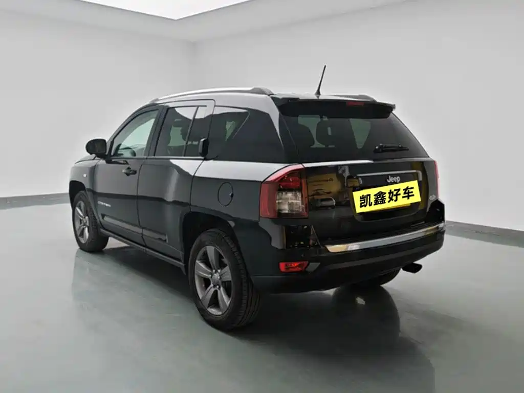 Jeep Compass (Import) 2015 2014 Facelift 2.4L 4WD Comfort Edition