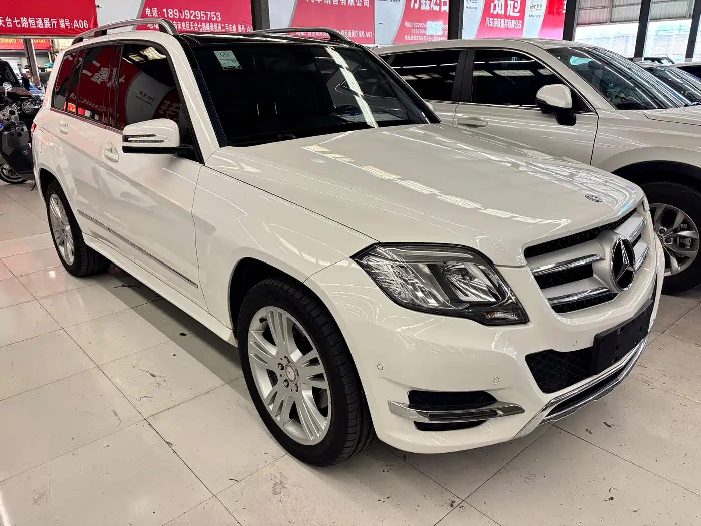 Mercedes-Benz GLK-Class 2015 2014 GLK 200 Standard
