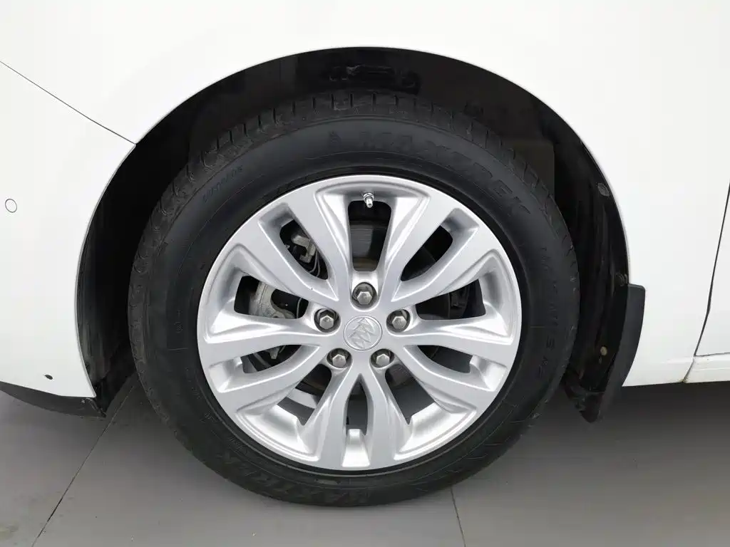 Фото 17 - Buick Excelle