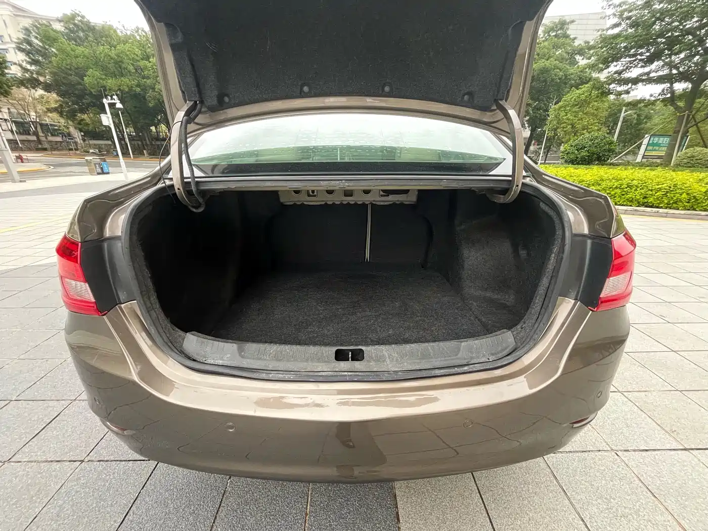 Фото 14 - Buick Excelle