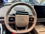 Photo 6 - Li Auto i6
