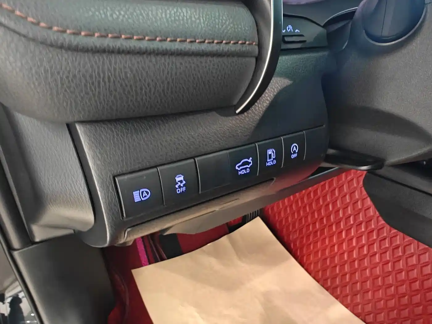 Toyota Camry 2021 2.5G Luxury Edition фото 12