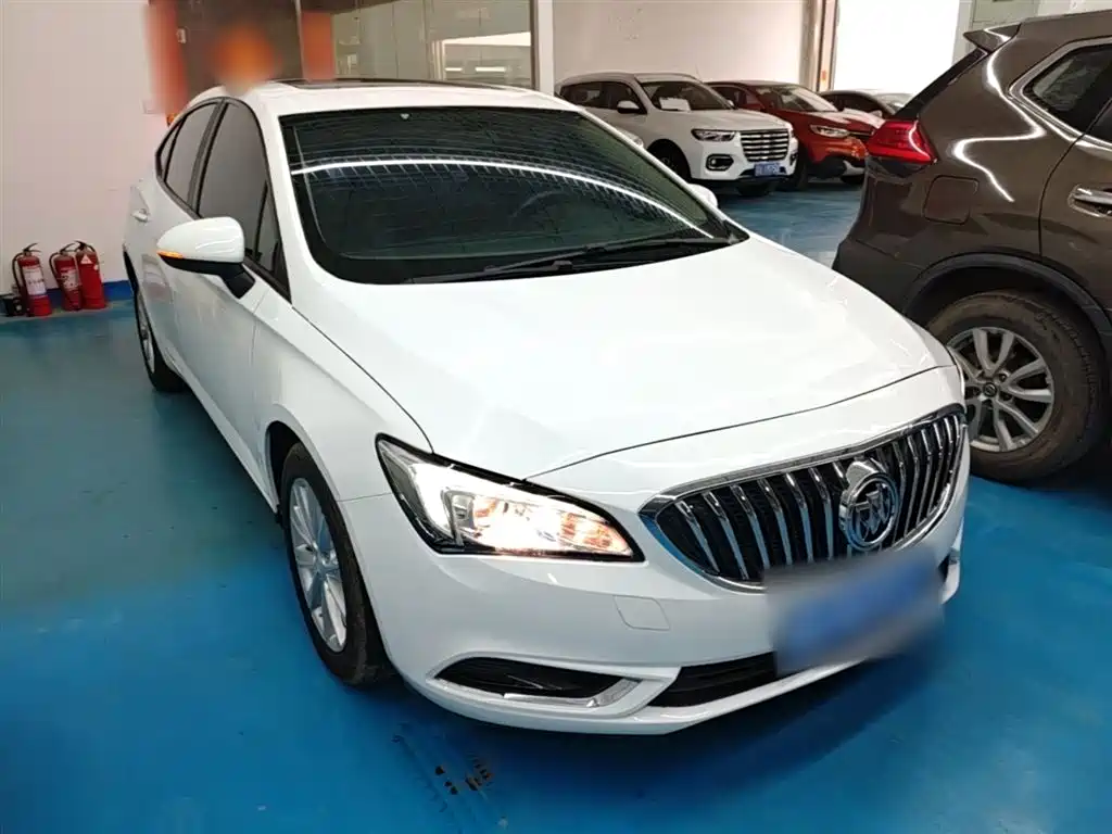 Buick Verano 2015 Sedan 20T Dual-clutch Leading фото 4