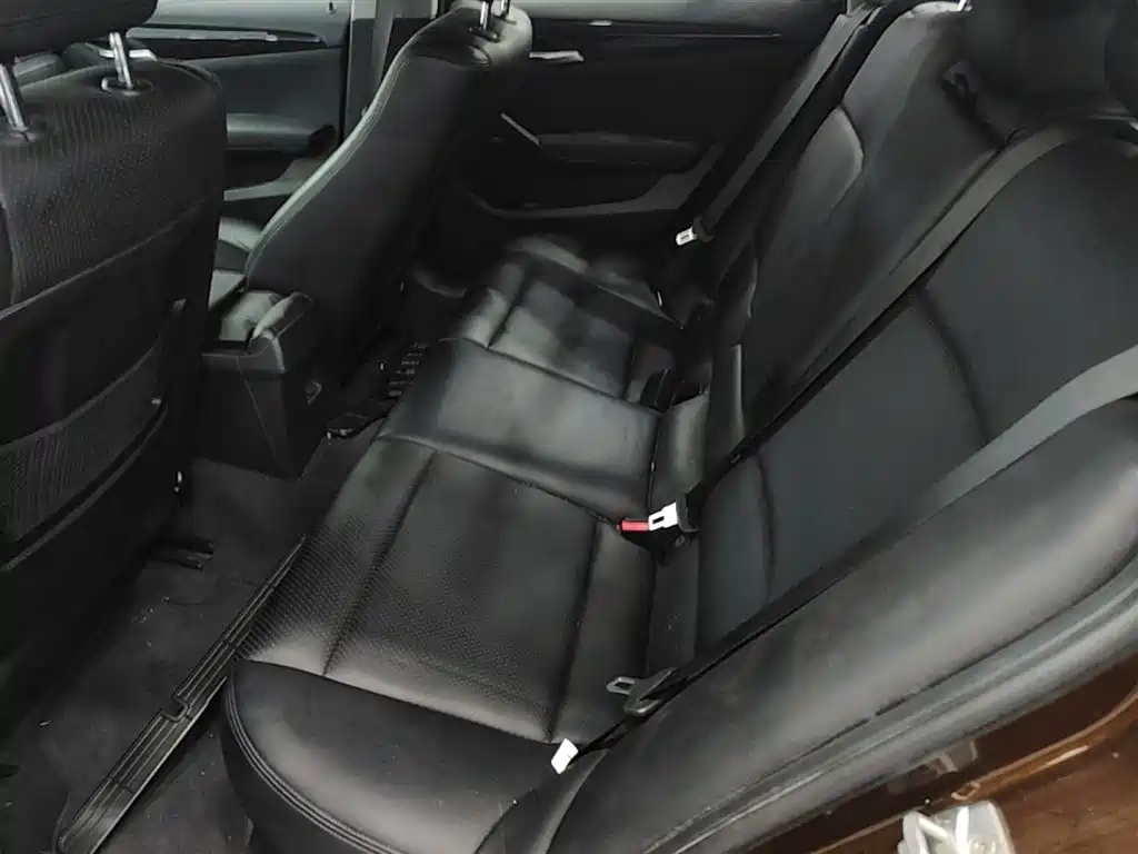 BMW X1 2015 Model sDrive18i Fashion Advanced Edition фото 17