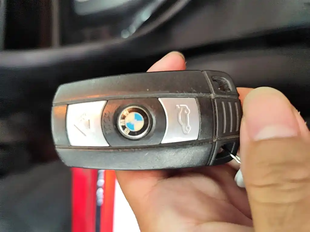 BMW X1 2015 Model sDrive18i Fashion Advanced Edition фото 9