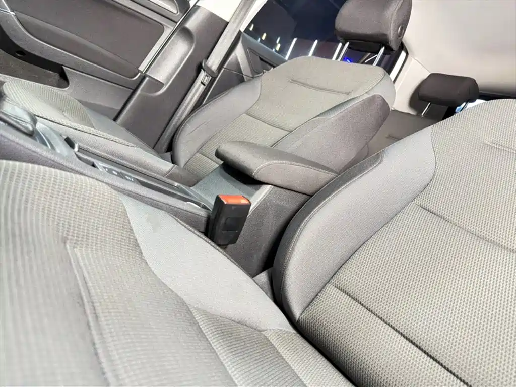 Volkswagen Golf 2015 1.4TSI Automatic Comfort фото 17