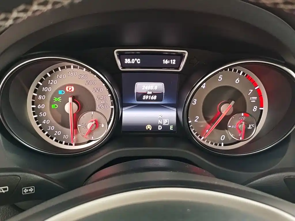 Mercedes-Benz GLA 2015 2015 GLA 200 Dynamic