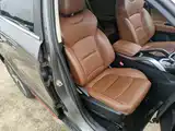 Фото 25 - Geely Atlas
