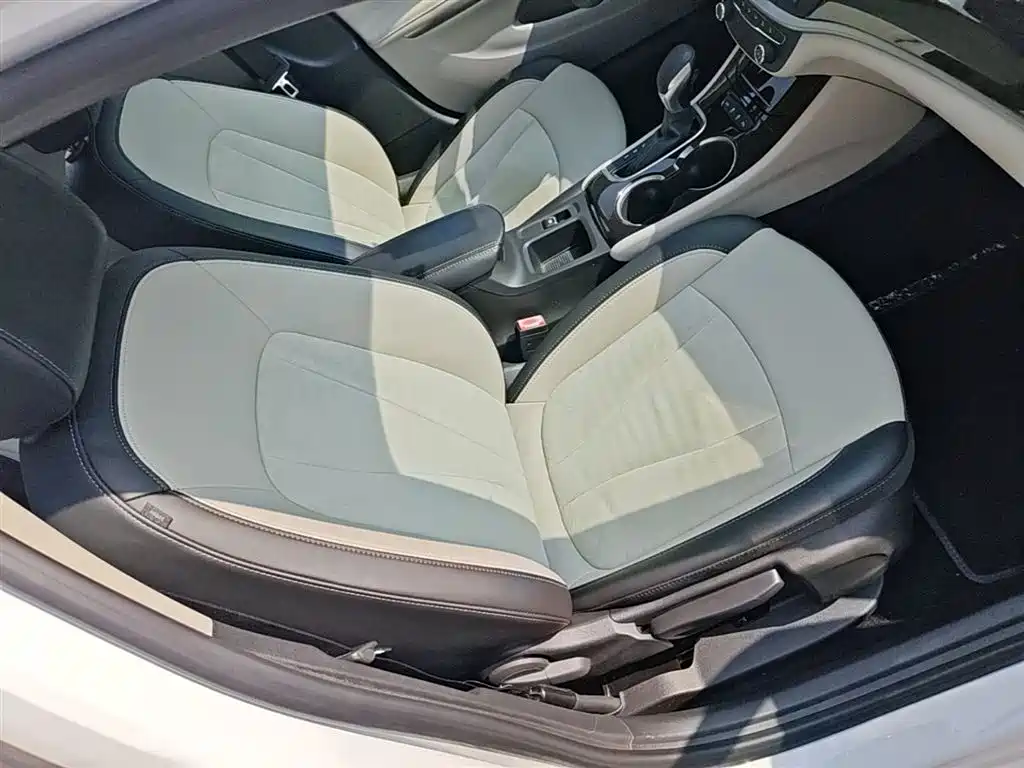 Buick Verano 2018 Sedan 15S Automatic Leading фото 25
