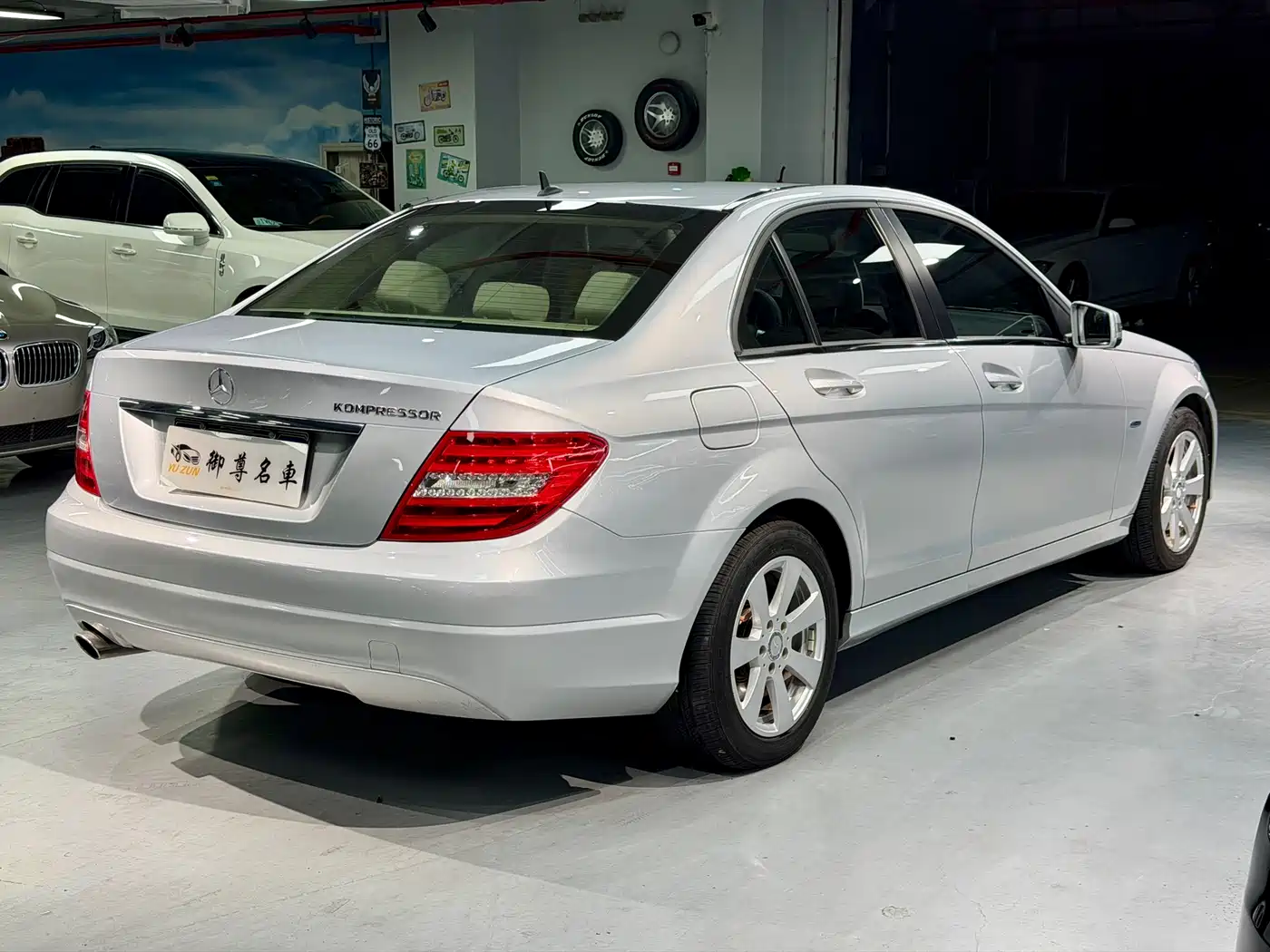 Mercedes-Benz C-Class 2011 C 180K Classic фото 7