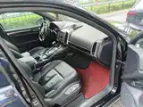 Photo 10 - Porsche Cayenne