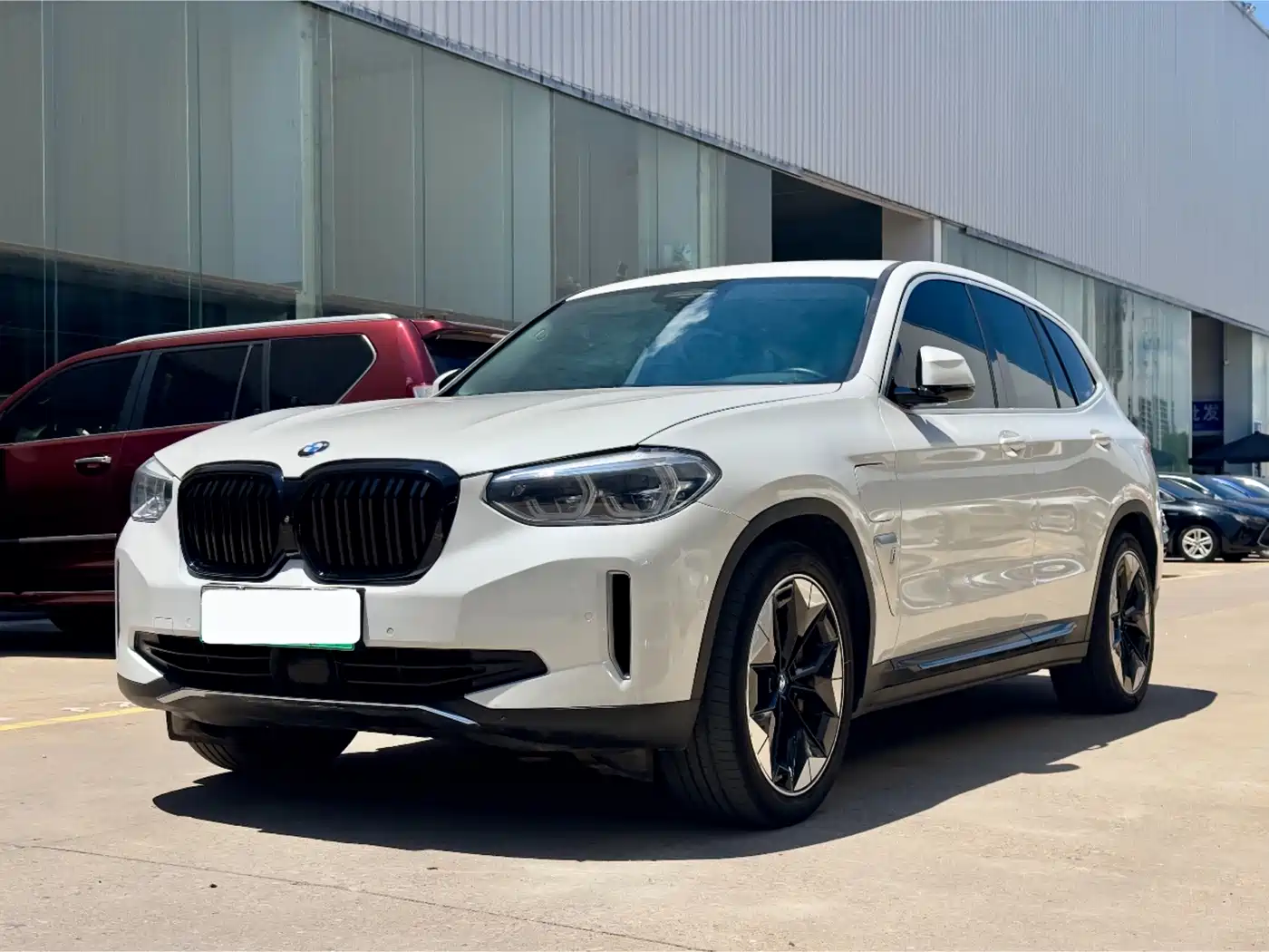 BMW iX3 2021 2021 Pioneer