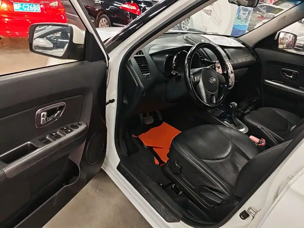 Kia Soul 2016 2013 1.6L AT Premium